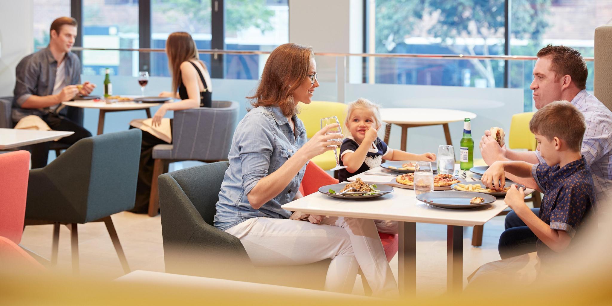 Holiday Inn Express Brisbane Central By Ihg Экстерьер фото